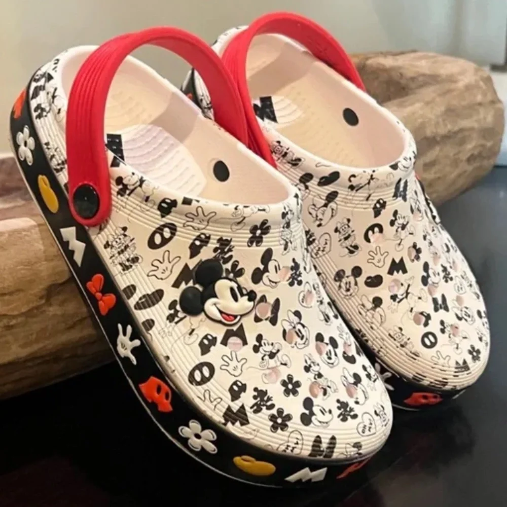 Minnie Mouse Crocs